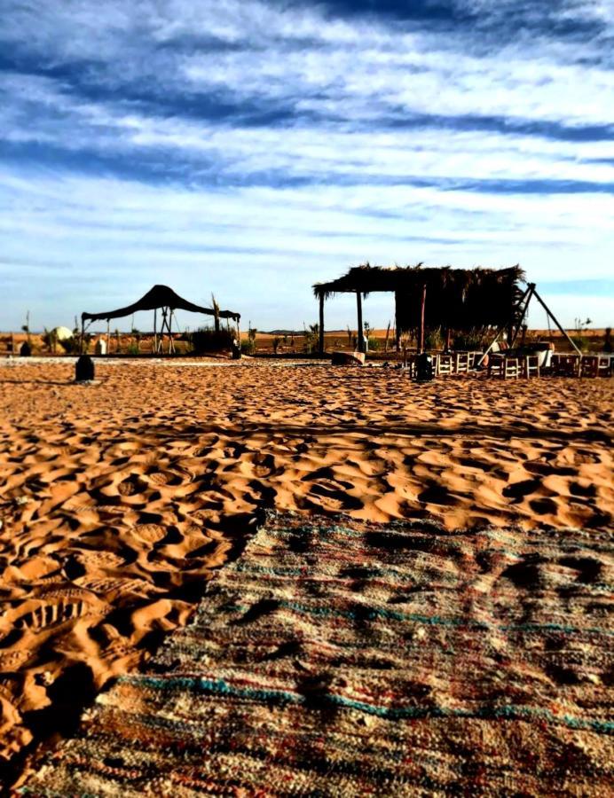 Krich Camp Hotel Merzouga Luaran gambar